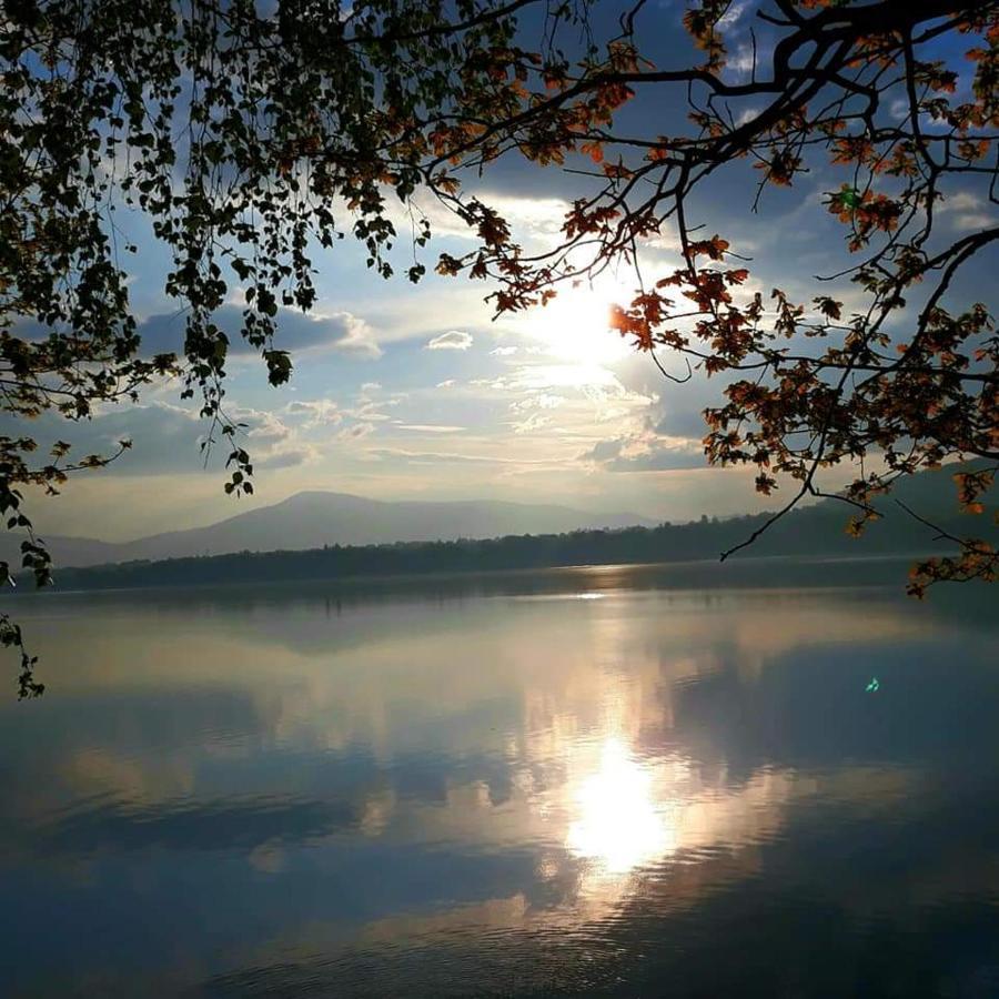 Domki Nad Jeziorem Zarzecze  Bagian luar foto