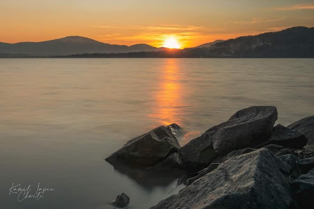 Domki Nad Jeziorem Zarzecze  Bagian luar foto